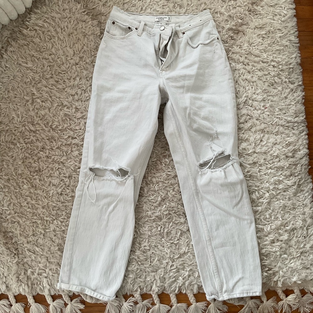 Abercrombie & Fitch Women's White Straight Leg Jeans